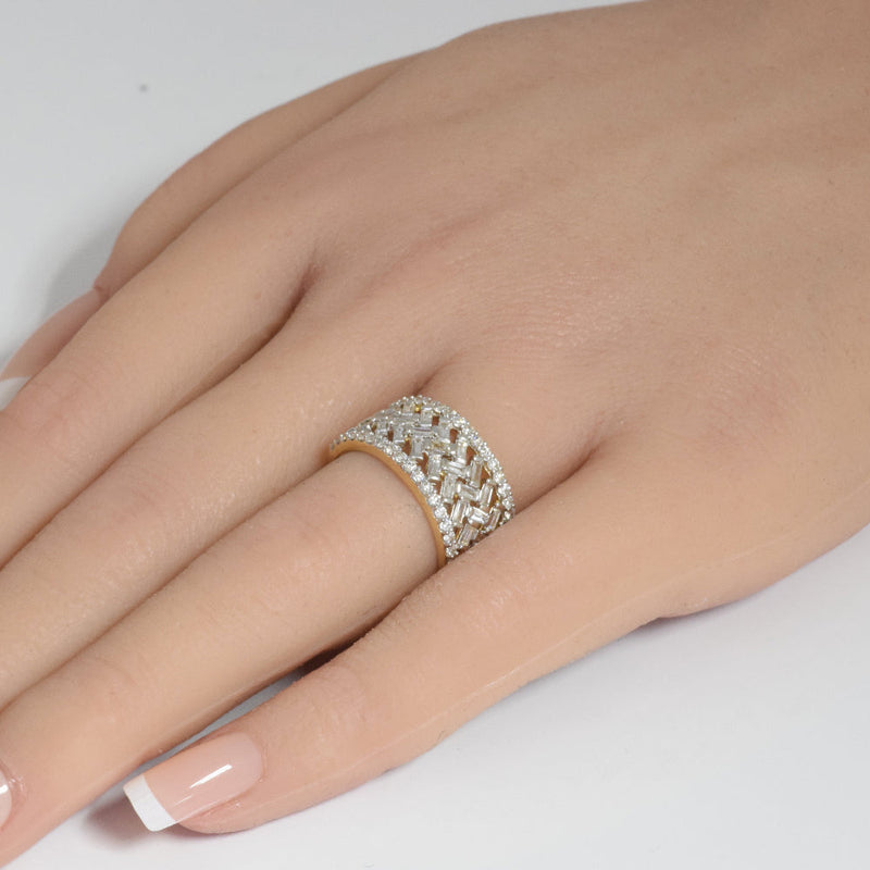 DIAMOND CLOSEOUT! .96ct G SI 14K Yellow Gold Round & Baguette Diamond Ring