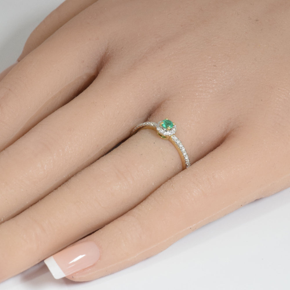 SPECIAL! .28ct G SI 14K Yellow Gold Diamond & Emerald Gemstone Ring  Size 6.5