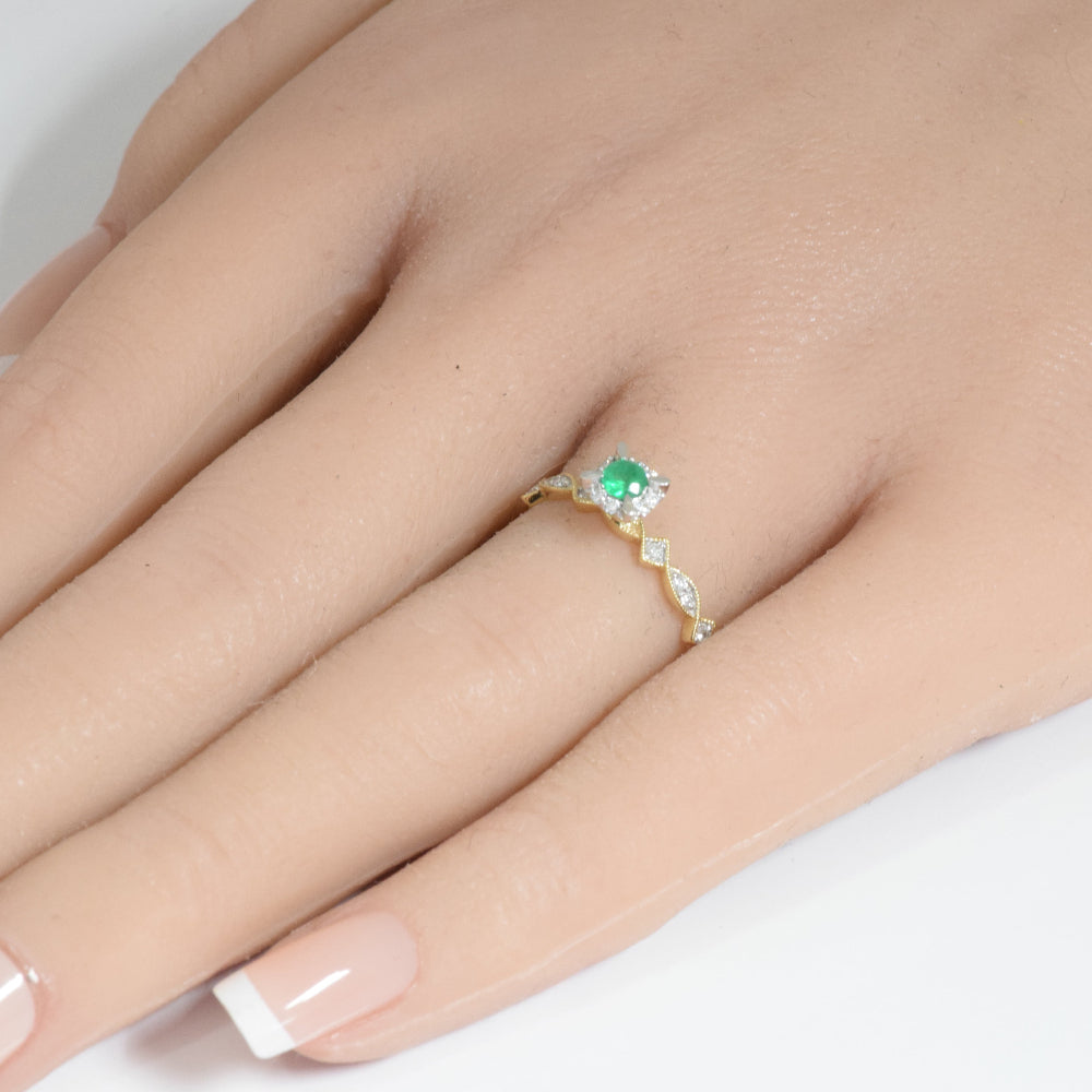 SPECIAL! .21ct G SI 14K Yellow Gold Diamond & Emerald Gemstone Ring Size 6.5