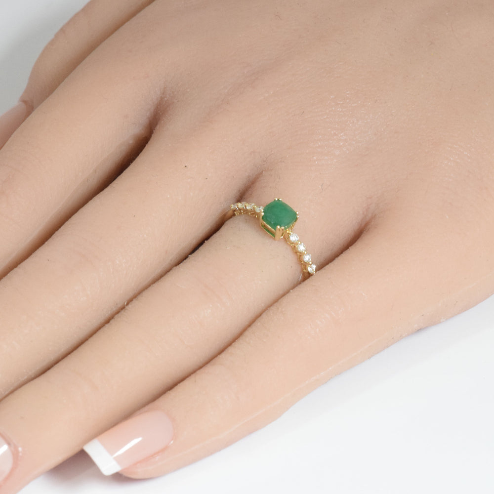 SPECIAL!.79ct G SI 14K Yellow Gold Diamond & Emerald Gemstone Ring Size 6.5