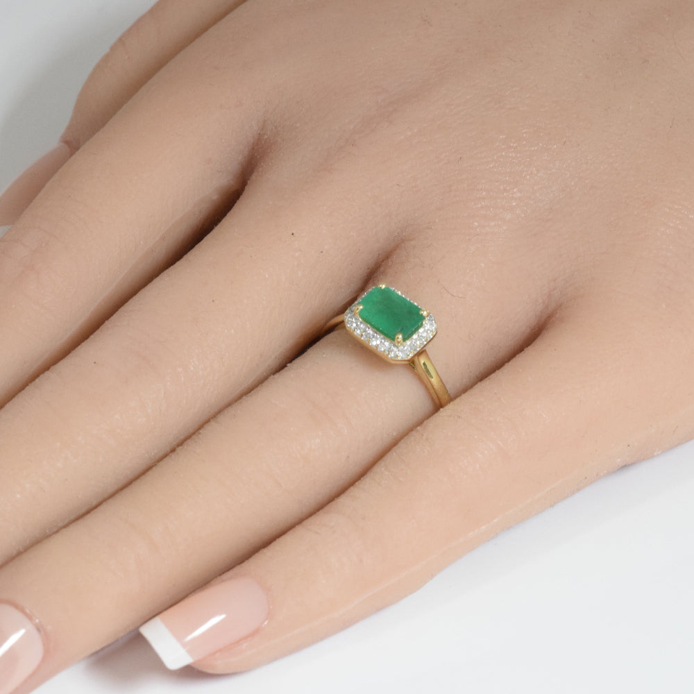 SPECIAL!.93ct G SI 14K Yellow Gold Diamond & Emerald Gemstone Ring Size 6.5