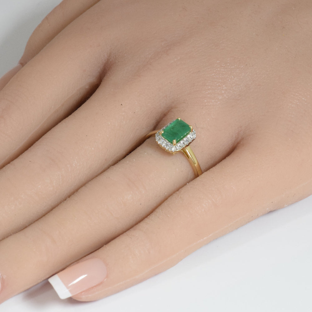 SPECIAL!.96ct G SI 14K Yellow Gold Diamond & Emerald Gemstone Ring Size 6.5