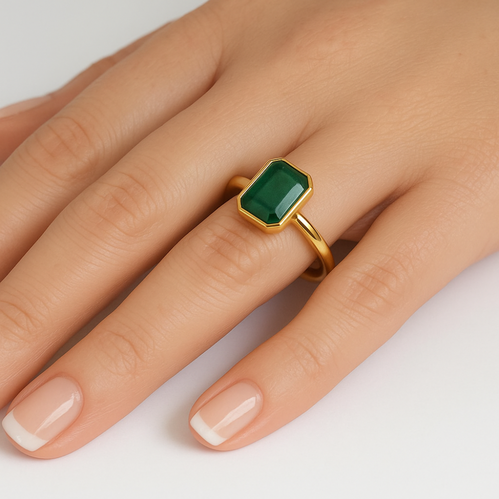 SPECIAL!.94ct G SI 14K Yellow Gold Bezel Set Emerald Gemstone Ring Size 6.5