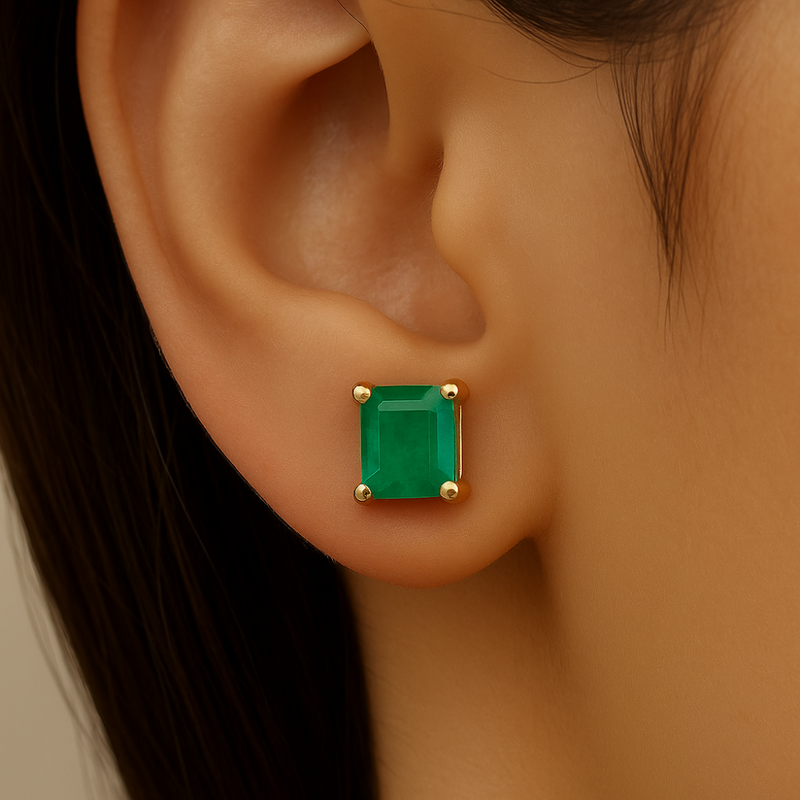 SPECIAL!1.02ct G SI 14K Yellow Gold Emerald Gemstone Stud Earrings