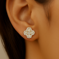 SPECIAL!.53ct G SI 14K Yellow Gold Round & Baguette Diamond Clover Stud Earrings