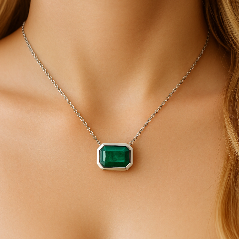 SPECIAL! .86ct G SI 14K White Gold Emerald Gemstone Bezel Set Pendant Necklace 18" Long Chain