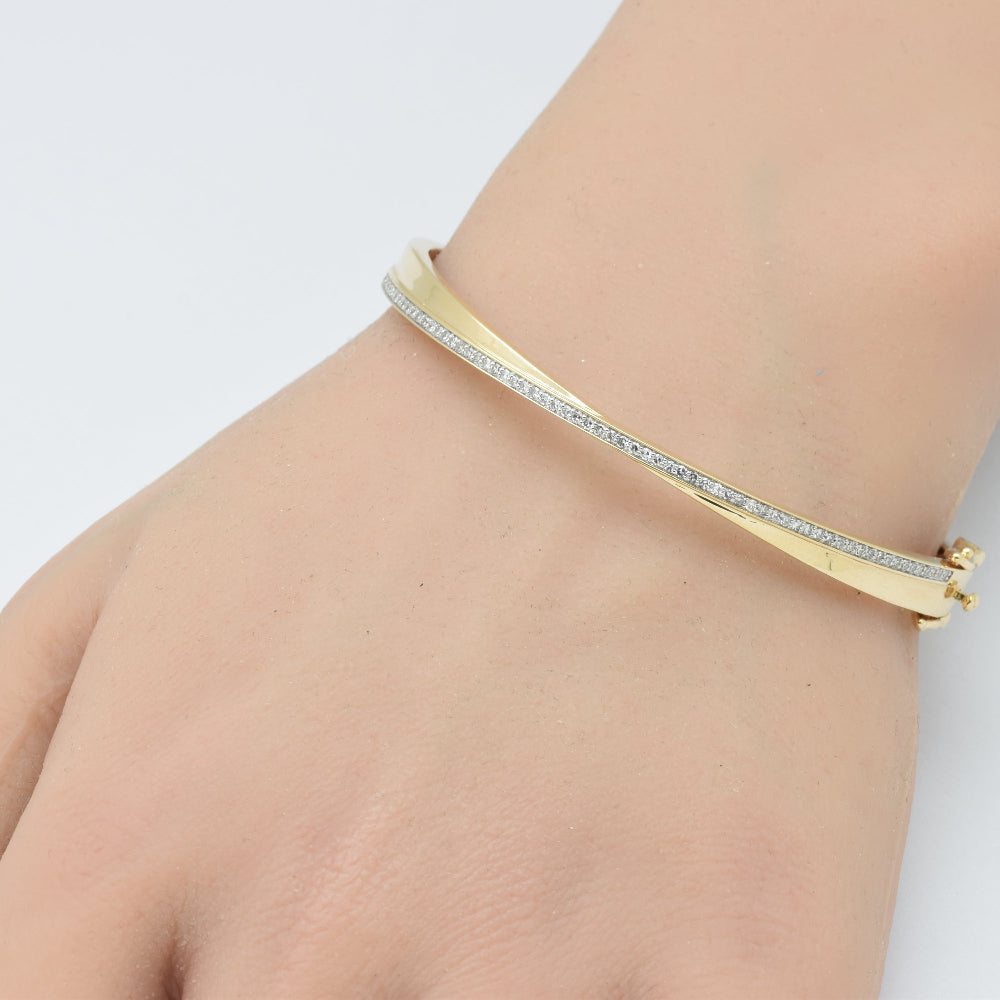 SPECIAL!.33ct G SI 14K Yellow Gold Diamond Crossover Bangle Bracelet