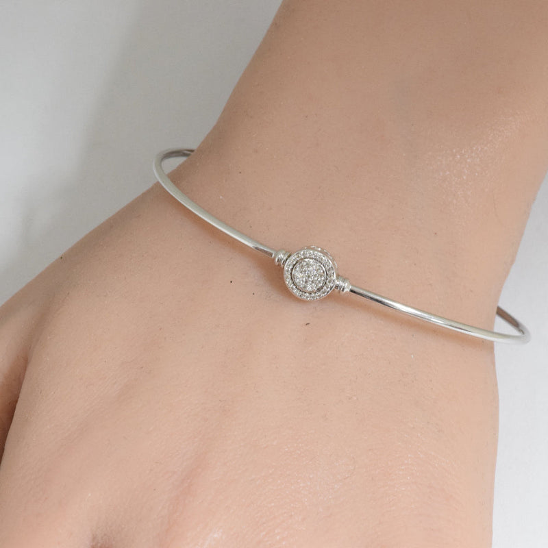DIAMOND CLOSEOUT!  .11ct 14k White Gold Diamond Bangle Bracelet 7.25"