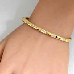 SPECIAL!.65ct G SI 14K Yellow Gold Diamond Studded Design Bangle Bracelet