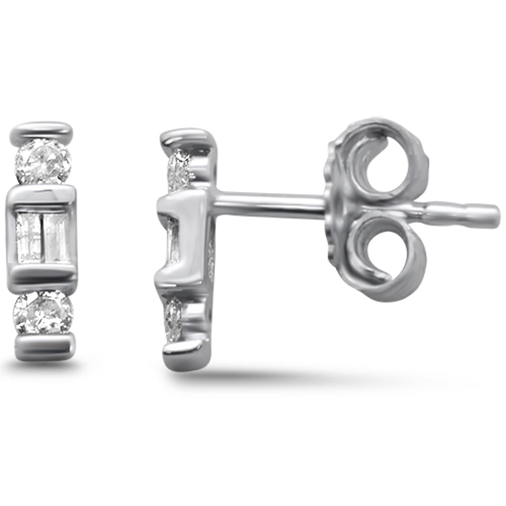 .18ct G SI 14K White Gold Diamond Round & Baguette Line Stud Earrings