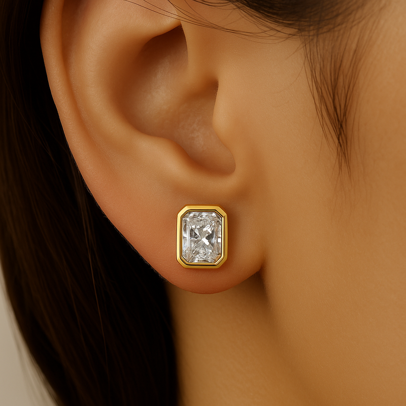 SPECIAL!.81ct G SI 14K Yellow Gold Diamond Radiant Cut Diamond Stud Earrings