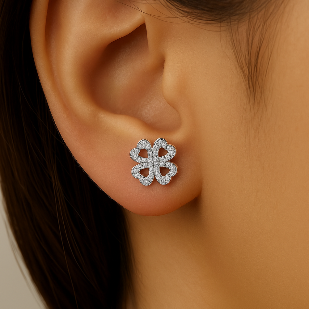 SPECIAL! .18ct G SI 14K White Gold Heart Clover Diamond Earrings