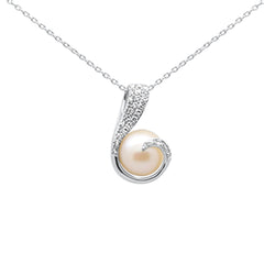 DIAMOND CLOSEOUT!  .13ct G SI 14K White Gold Diamond Pearl Pendant Necklace