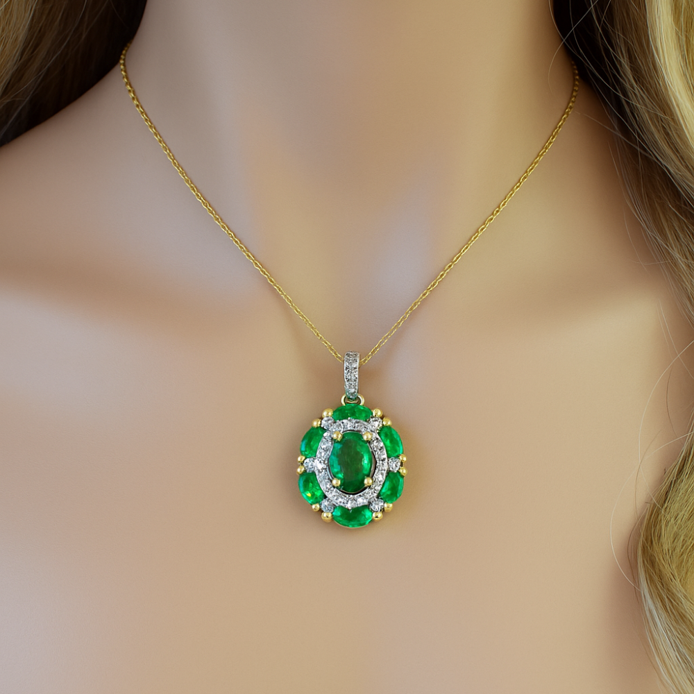 SPECIAL!.89ct G SI 14K Yellow Gold Diamond & Emerald Gemstone Pendant Necklace 18" Chain