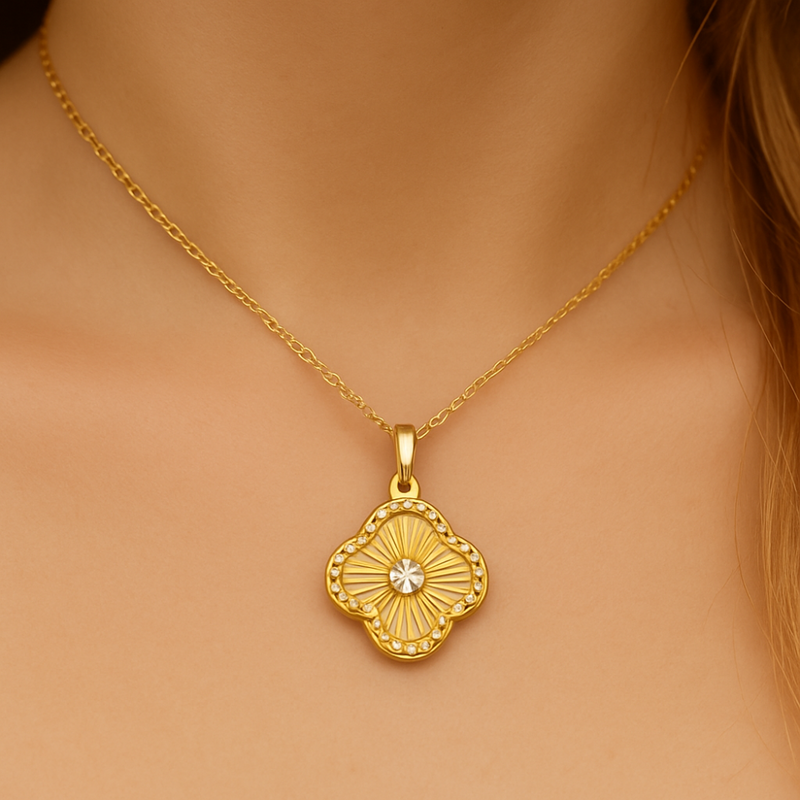SPECIAL!.13ct G SI 14K Yellow Gold Clover Style Diamond Pendant Necklace 18" Chain