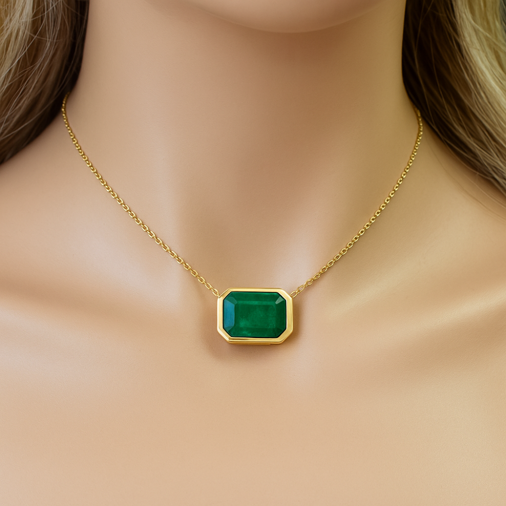 SPECIAL! .95ct G SI 14K Yellow Gold Emerald Gemstone Bezel Set Pendant Necklace 18" Long Chain