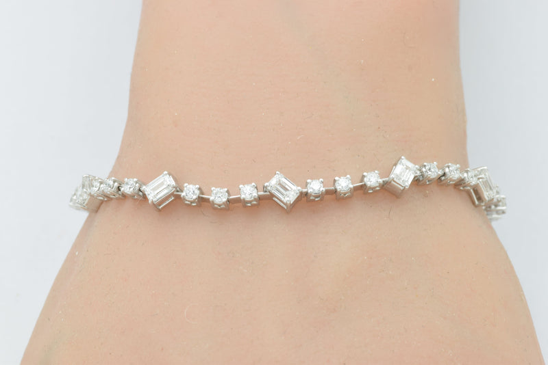 SPECIAL! 4.14ct G SI 14K White Gold Round & Emerald Cut Diamond Bracelet 7"