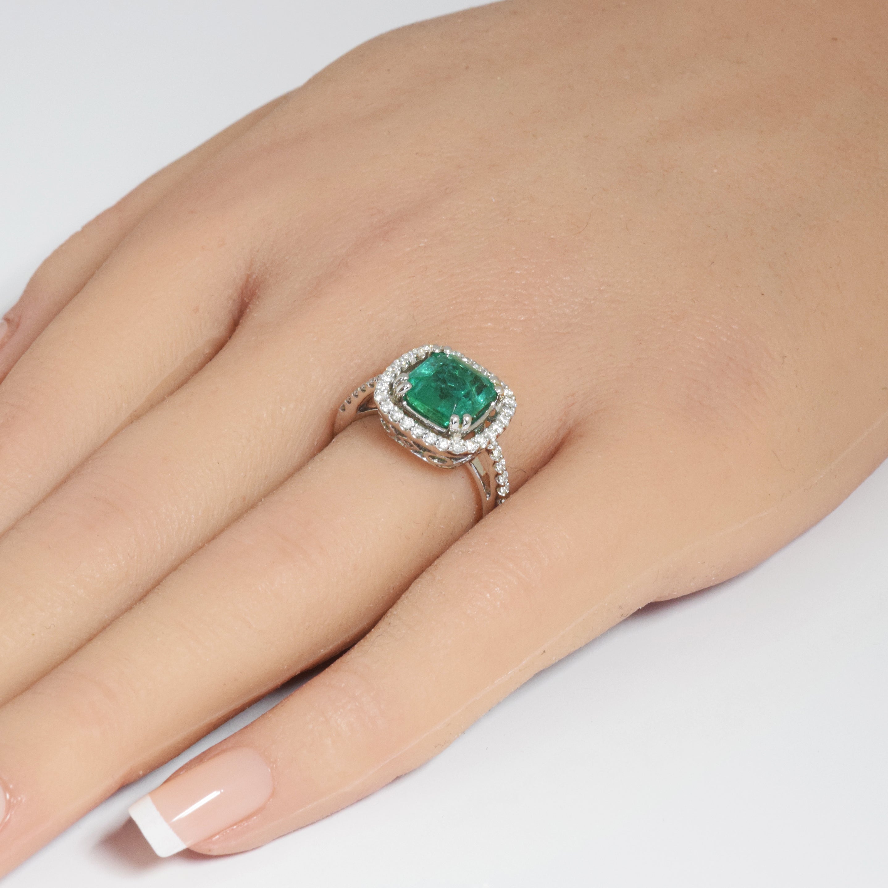 SPECIAL!2.99ct G SI 14K White Gold Emerald Gemstone & Diamond Ring Size 6.5