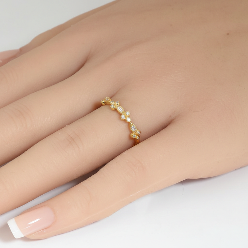 .08ct G SI 14kt Yellow Gold Round & Baguette Diamond Band Ring Size 6.5